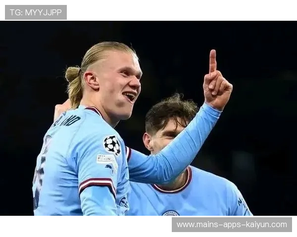 哈兰德头球抢点完成帽子戏法